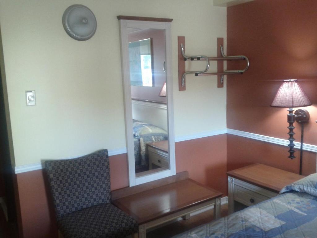 Budget Inn 2000 Hamilton Oda fotoğraf