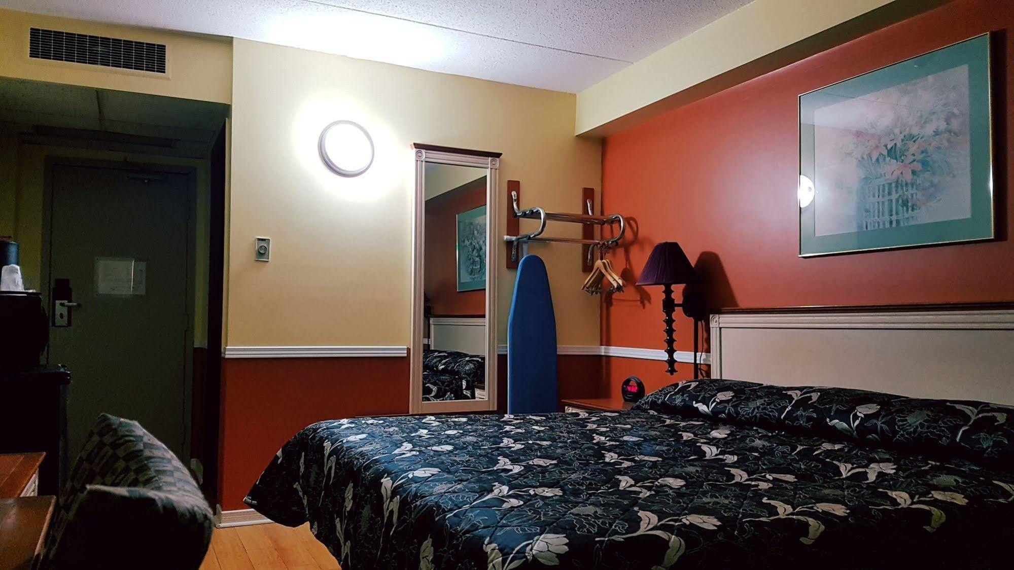 Budget Inn 2000 Hamilton Dış mekan fotoğraf