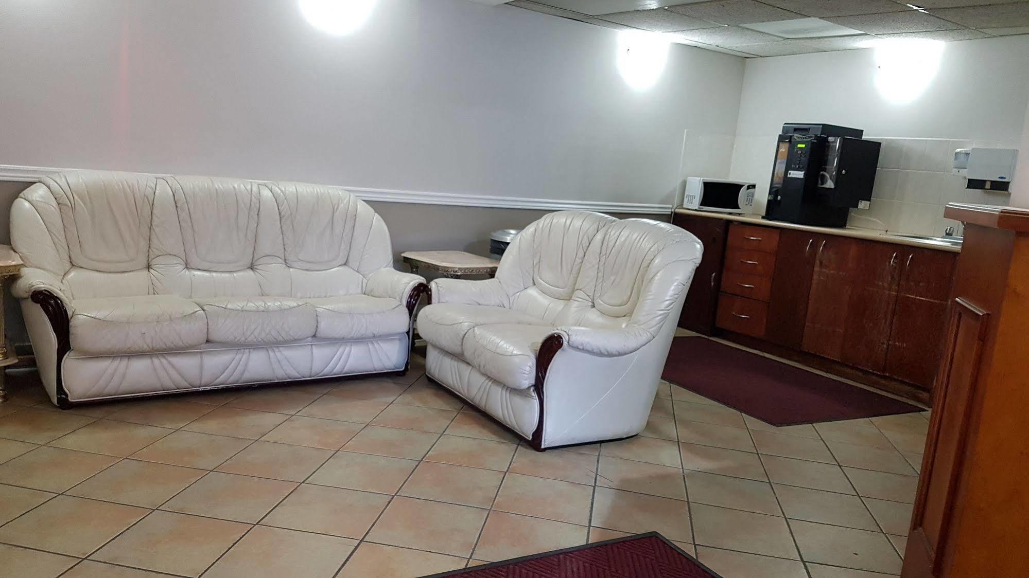 Budget Inn 2000 Hamilton Dış mekan fotoğraf